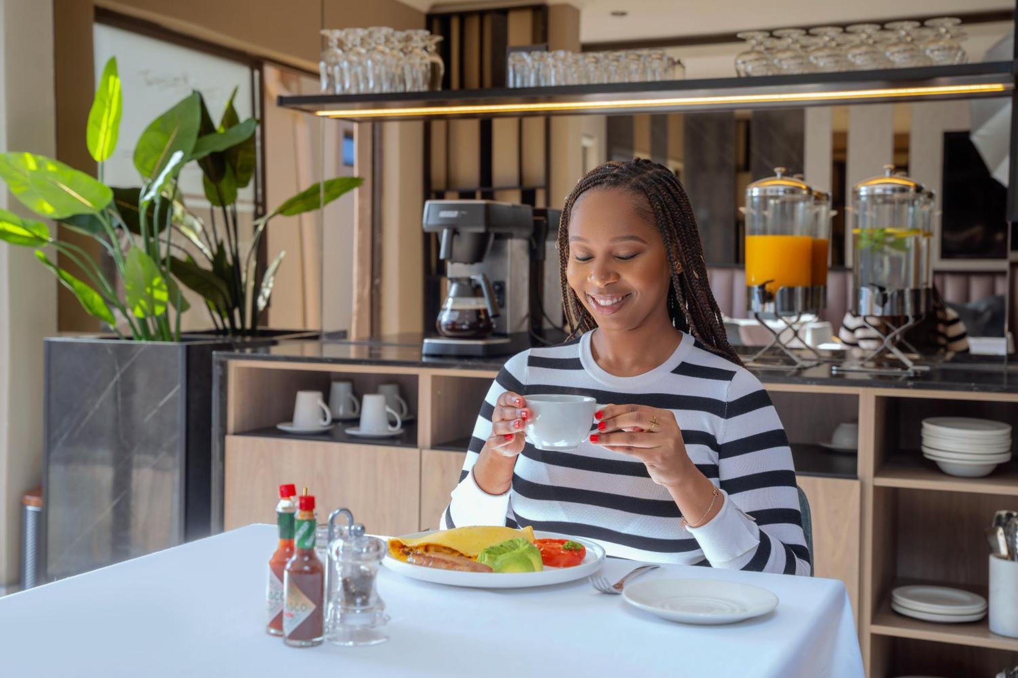 Q'S Boutique Stay Standerton Esterno foto